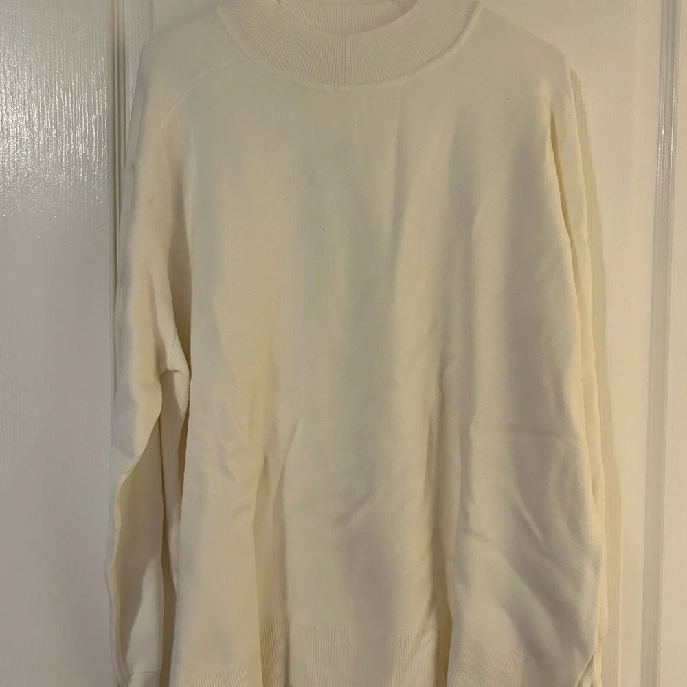 NWT Fate Ivory Knit Sweater - Picture 1 of 2